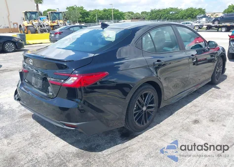 2025 Toyota Camry Xse/Xle/Le/Se z USA, uszkodzony, nr VIN 4T1DAACK0SU024677